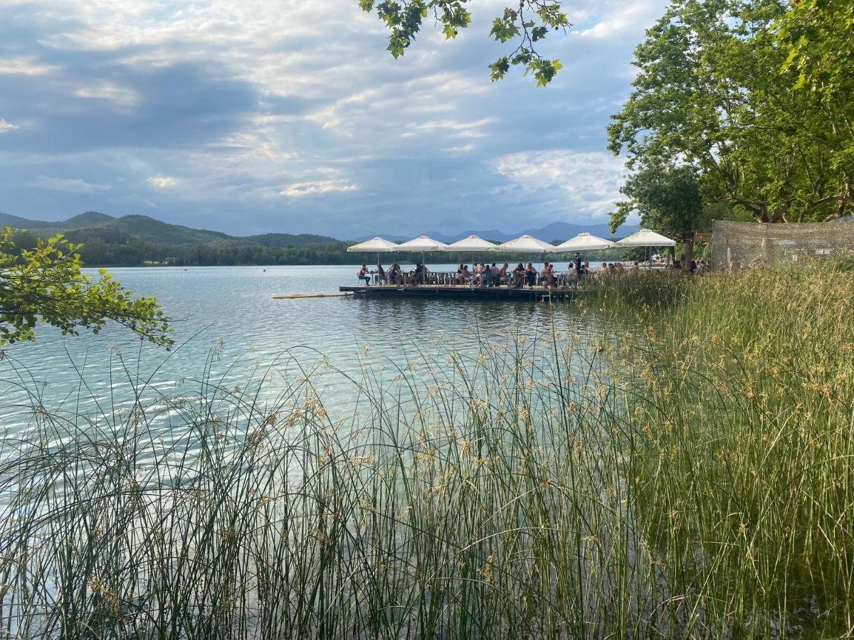Aroa S Lake Banyoles Exterior photo