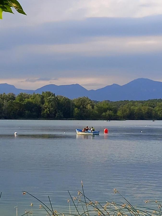 Aroa S Lake Banyoles Exterior photo